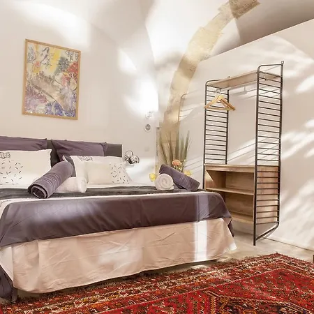 Sully Saint Paul Apartment