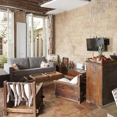 Sully Saint Paul Apartment Paris